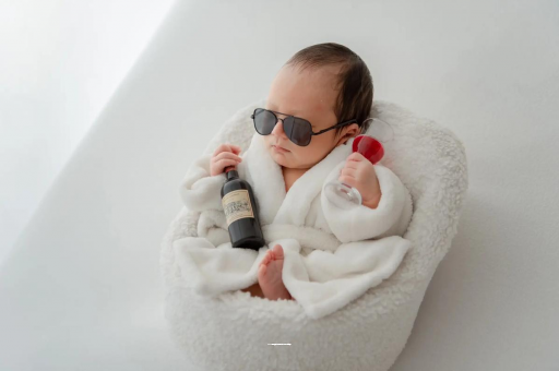 长宁宝宝嘴唇上翘